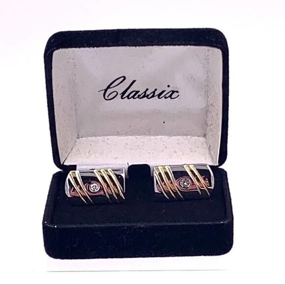 New! Cuff links toggle closure. - Picture 1 of 2